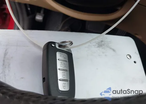 2012 Hyundai Sonata Hybrid z USA, uszkodzony, nr VIN KMHEC4A47CA044013